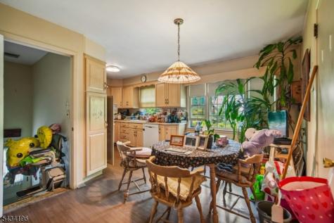 22 Marlton Drive Wayne NJ 07470