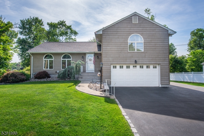 5 Knoll Terrace West Caldwell NJ 07006