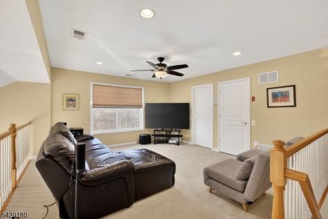 314 Biltmore Lane Franklin NJ 08873