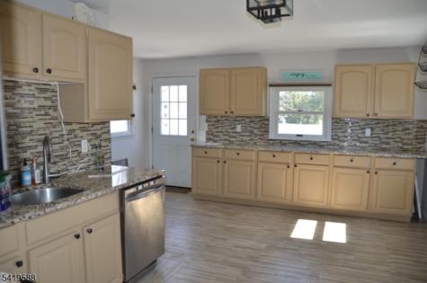 8 Millbrook Road Franklin NJ 07882
