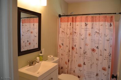 8 Millbrook Road Franklin NJ 07882
