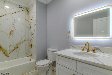 261 Apple Tree Lane Mountainside NJ 07092