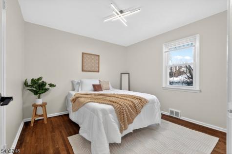 5 Lois Avenue East Brunswick NJ 08816