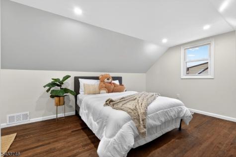 5 Lois Avenue East Brunswick NJ 08816
