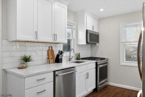 5 Lois Avenue East Brunswick NJ 08816