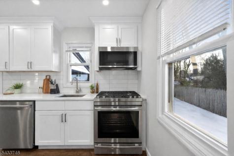 5 Lois Avenue East Brunswick NJ 08816