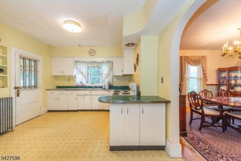35 Eyland Avenue Roxbury NJ 07876