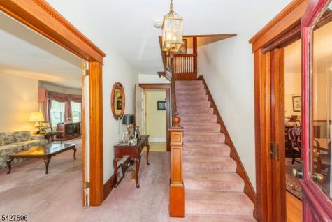 35 Eyland Avenue Roxbury NJ 07876