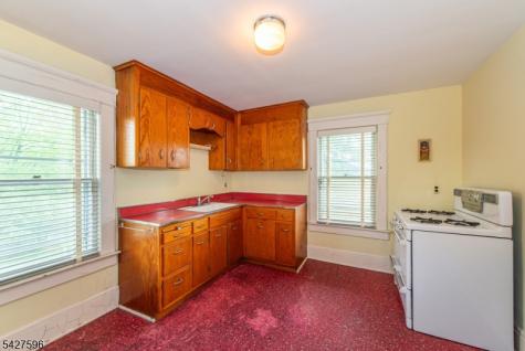 35 Eyland Avenue Roxbury NJ 07876