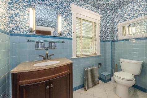 35 Eyland Avenue Roxbury NJ 07876