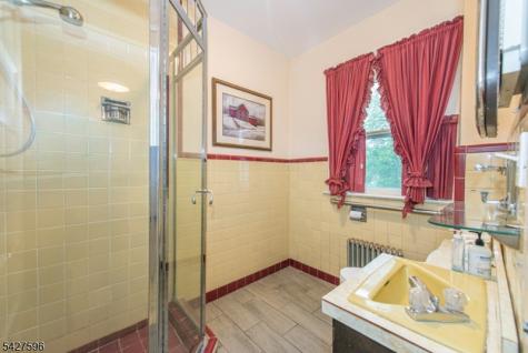 35 Eyland Avenue Roxbury NJ 07876