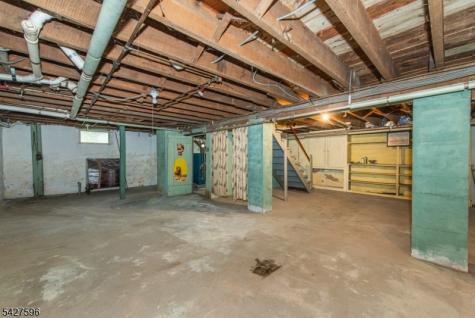 35 Eyland Avenue Roxbury NJ 07876