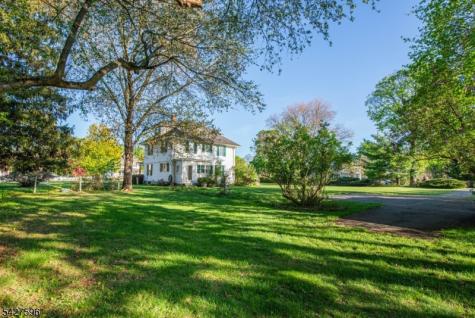 35 Eyland Avenue Roxbury NJ 07876