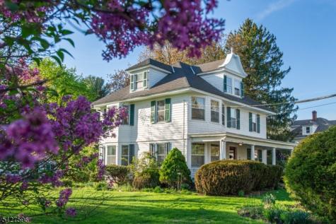 35 Eyland Avenue Roxbury NJ 07876
