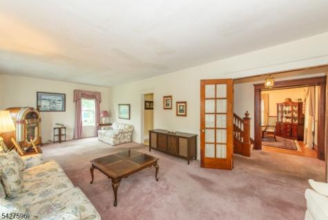 35 Eyland Avenue Roxbury NJ 07876