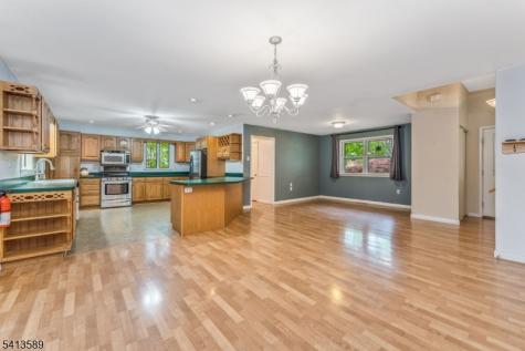 19 Hillside Drive Clinton NJ 08809