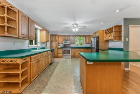 19 Hillside Drive Clinton NJ 08809