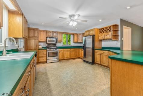 19 Hillside Drive Clinton NJ 08809