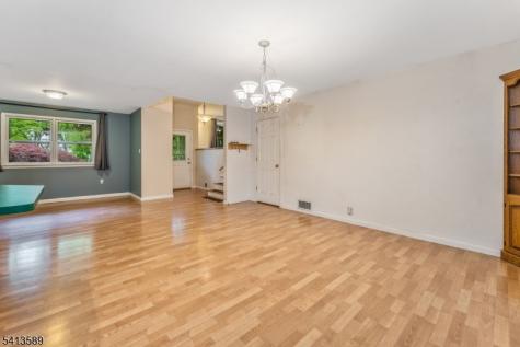 19 Hillside Drive Clinton NJ 08809