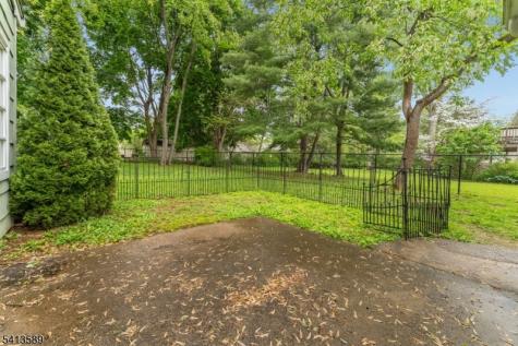 19 Hillside Drive Clinton NJ 08809