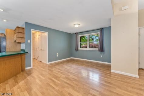 19 Hillside Drive Clinton NJ 08809