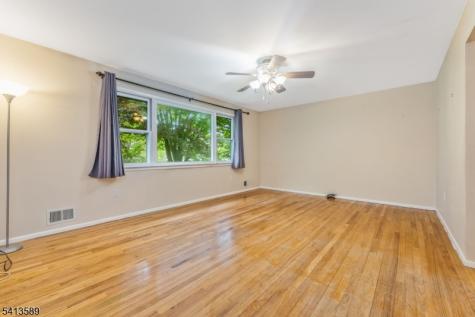 19 Hillside Drive Clinton NJ 08809