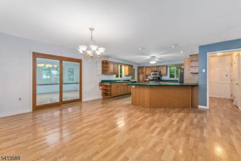 19 Hillside Drive Clinton NJ 08809