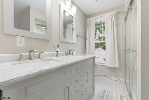 372 Newton Street North Plainfield NJ 07060