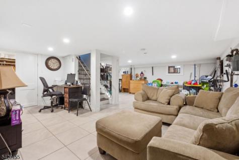 372 Newton Street North Plainfield NJ 07060