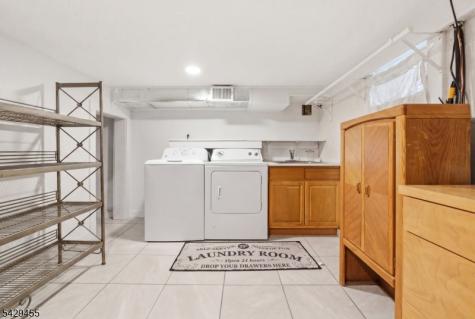 372 Newton Street North Plainfield NJ 07060