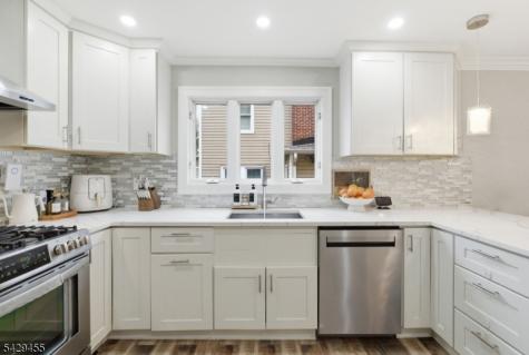 372 Newton Street North Plainfield NJ 07060