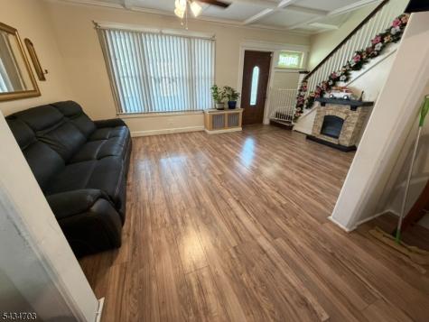 471 20TH Avenue Paterson NJ 07513