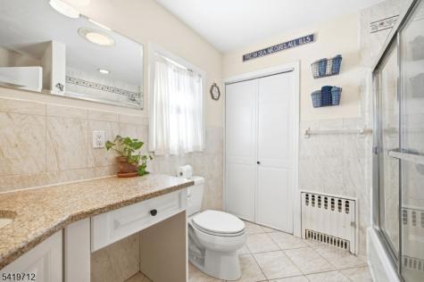 20 Vincent Street Hillsdale NJ 07642