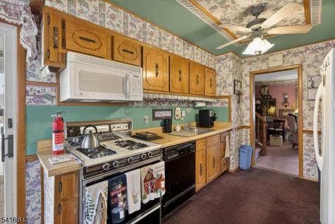 144 Turner Street Woodbridge NJ 07064