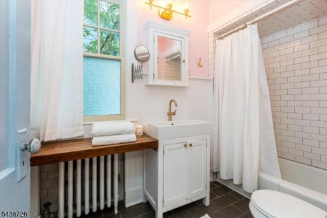 32 Virginia Avenue West Orange NJ 07052
