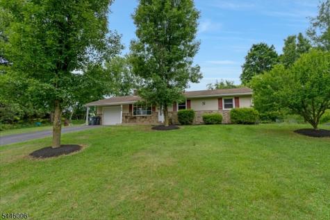 209 Spring Garden Road Holland NJ 08848