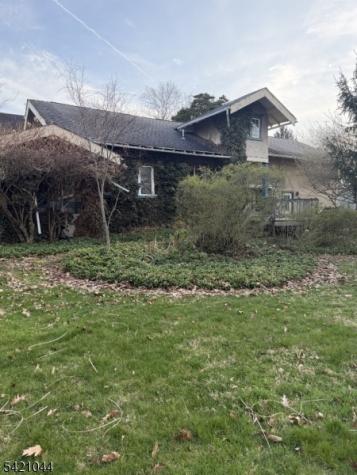 37 Parker Street Belvidere NJ 07823