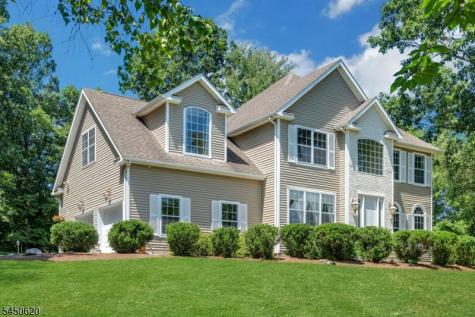 6 Sabine Lane Hardyston NJ 07416