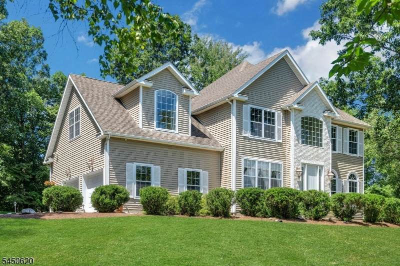 6 Sabine Lane Hardyston NJ 07416