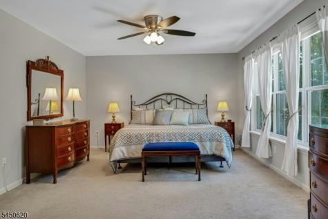 6 Sabine Lane Hardyston NJ 07416
