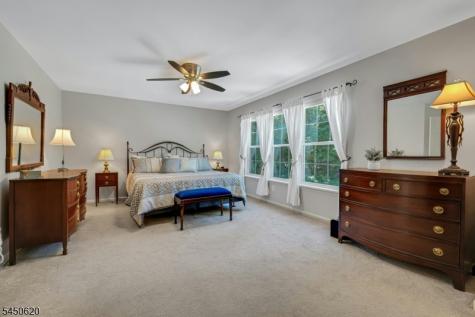 6 Sabine Lane Hardyston NJ 07416