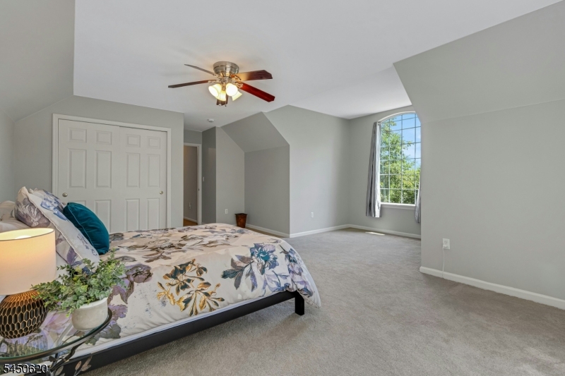 6 Sabine Lane Hardyston NJ 07416