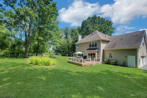 6 Sabine Lane Hardyston NJ 07416