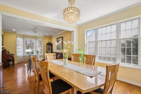 11 Windemere Court Hanover NJ 07981