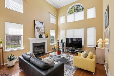 11 Windemere Court Hanover NJ 07981
