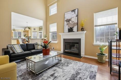 11 Windemere Court Hanover NJ 07981