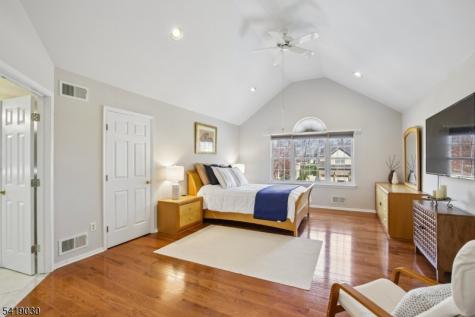 11 Windemere Court Hanover NJ 07981