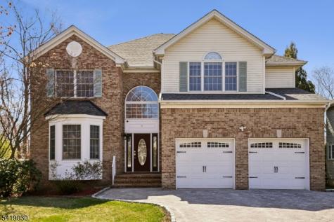 11 Windemere Court Hanover NJ 07981
