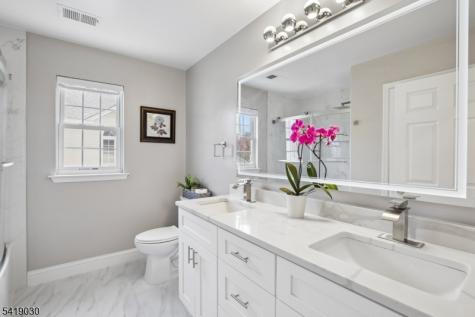 11 Windemere Court Hanover NJ 07981