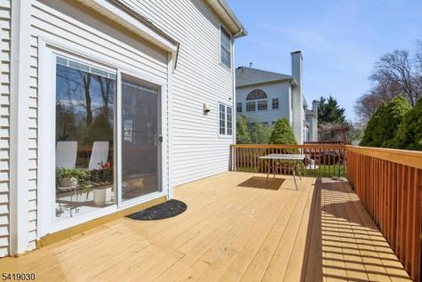 11 Windemere Court Hanover NJ 07981